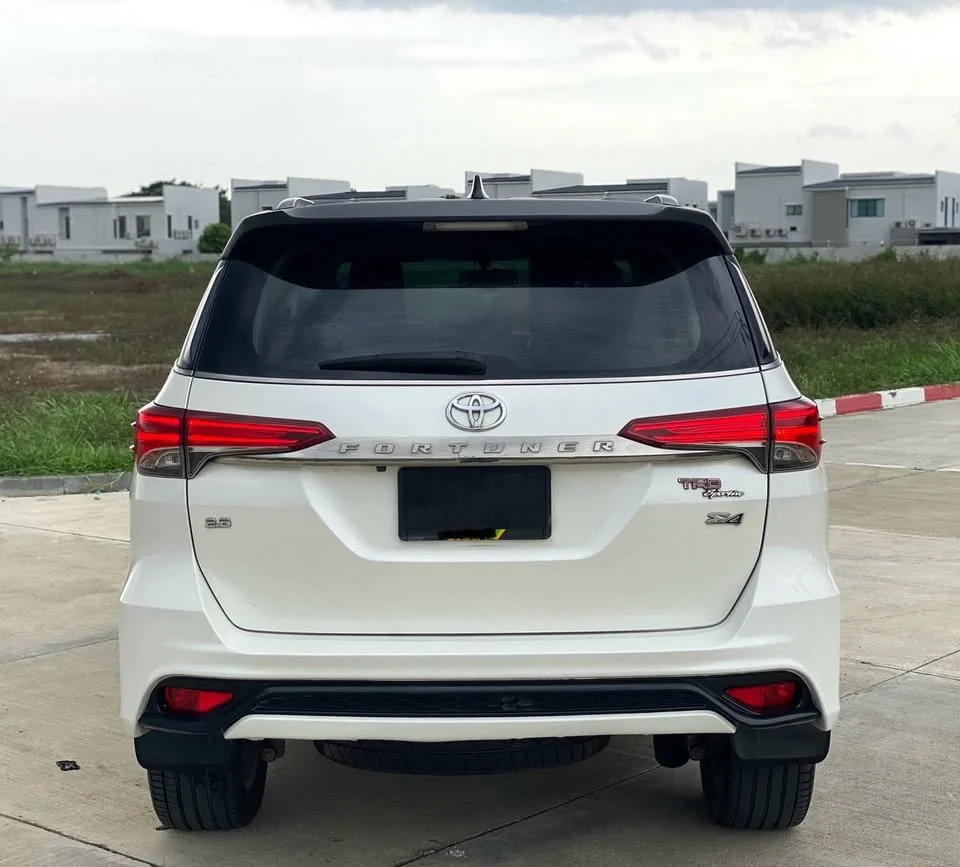 2018 Toyota Fortuner II 3