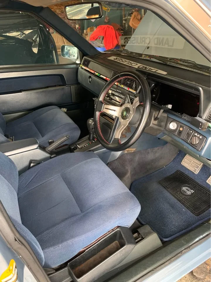2000 Volvo 700 Series 2