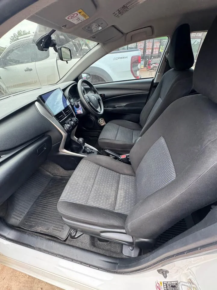 2019 Toyota Yaris ATIV III 2