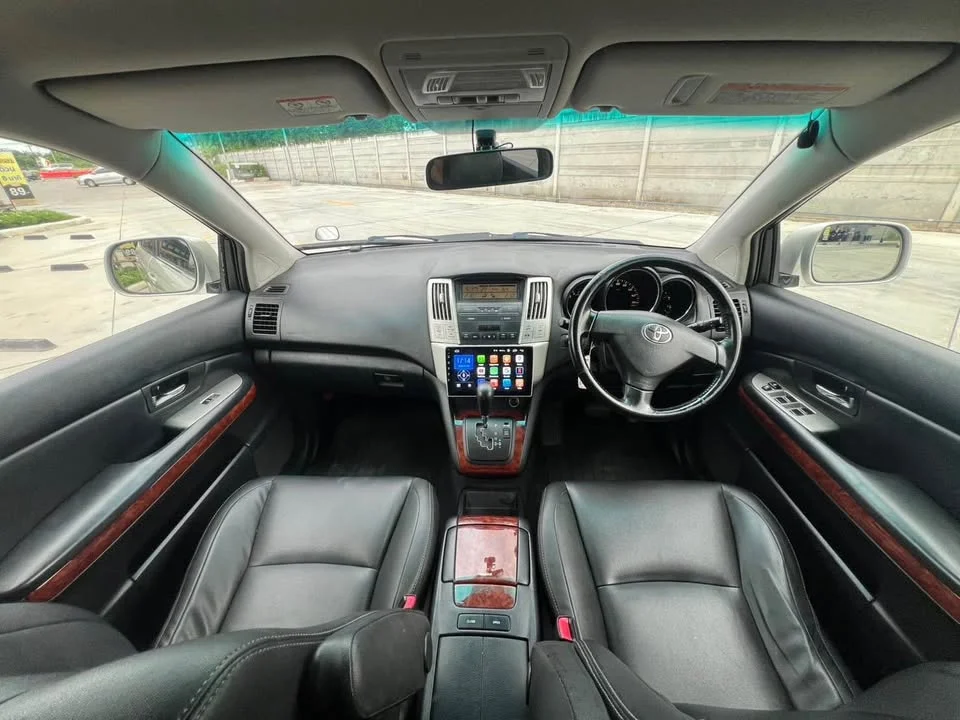 2003 Toyota Harrier II 2