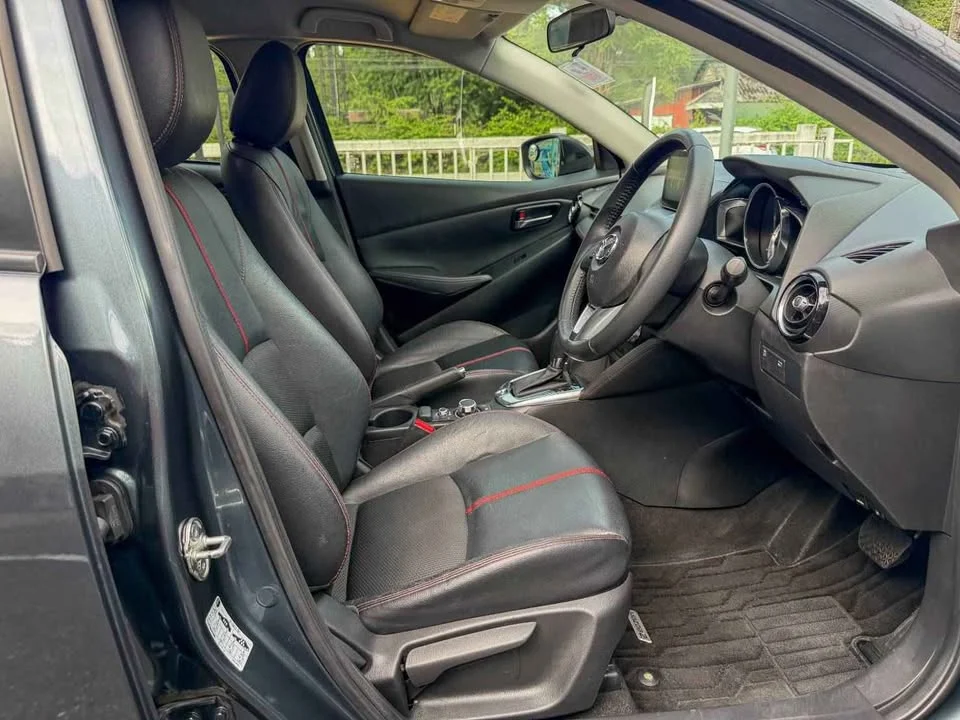 2016 Mazda 2 III 3