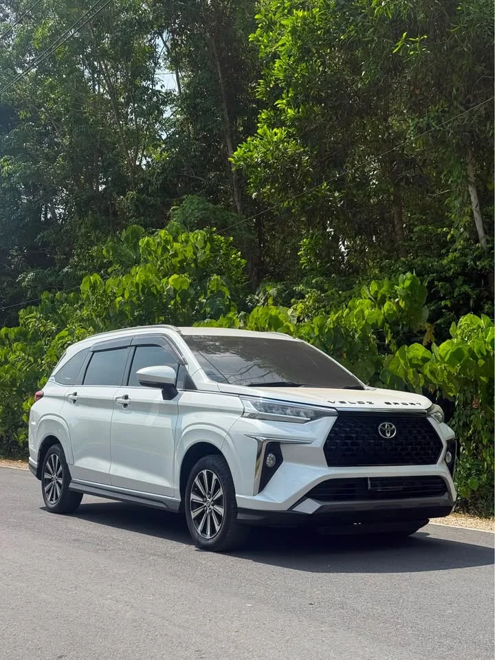 2022 Toyota Veloz III 3