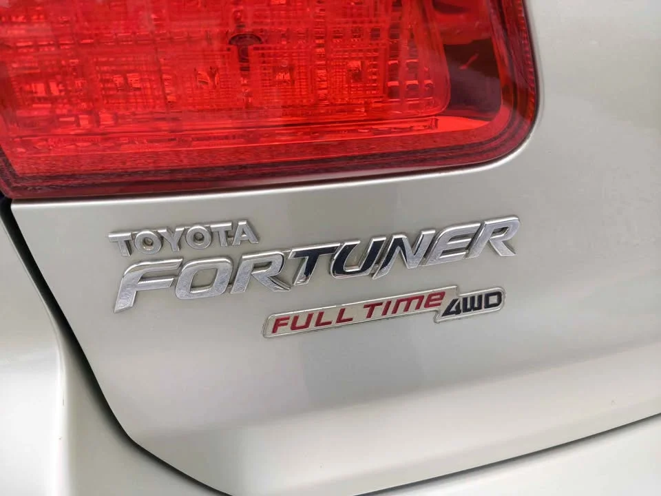 2009 Toyota Fortuner I 3