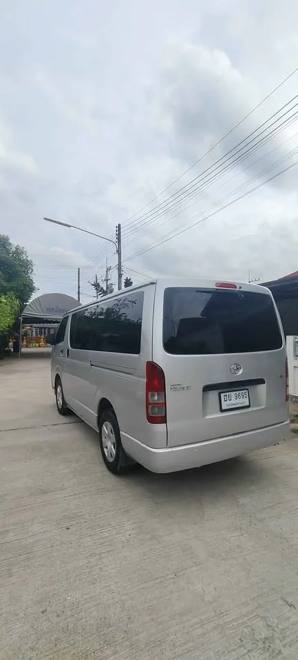 2005 Toyota HiAce V (H200) 2