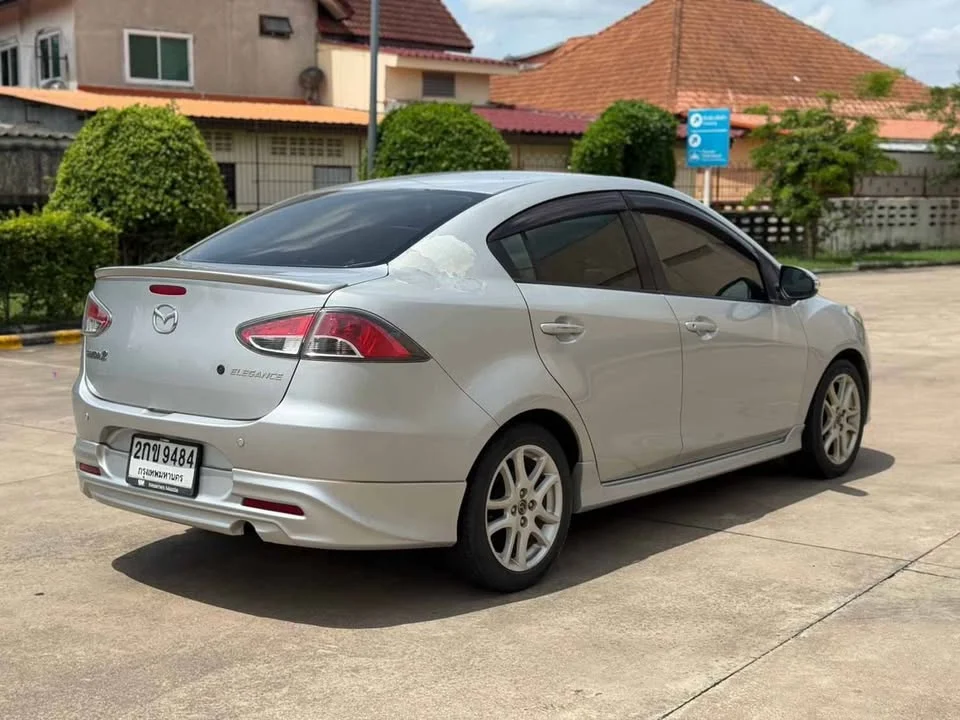 2012 Mazda 2 II 3