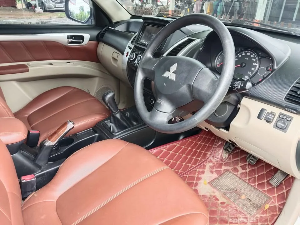 2014 Mitsubishi Pajero Sport II 3