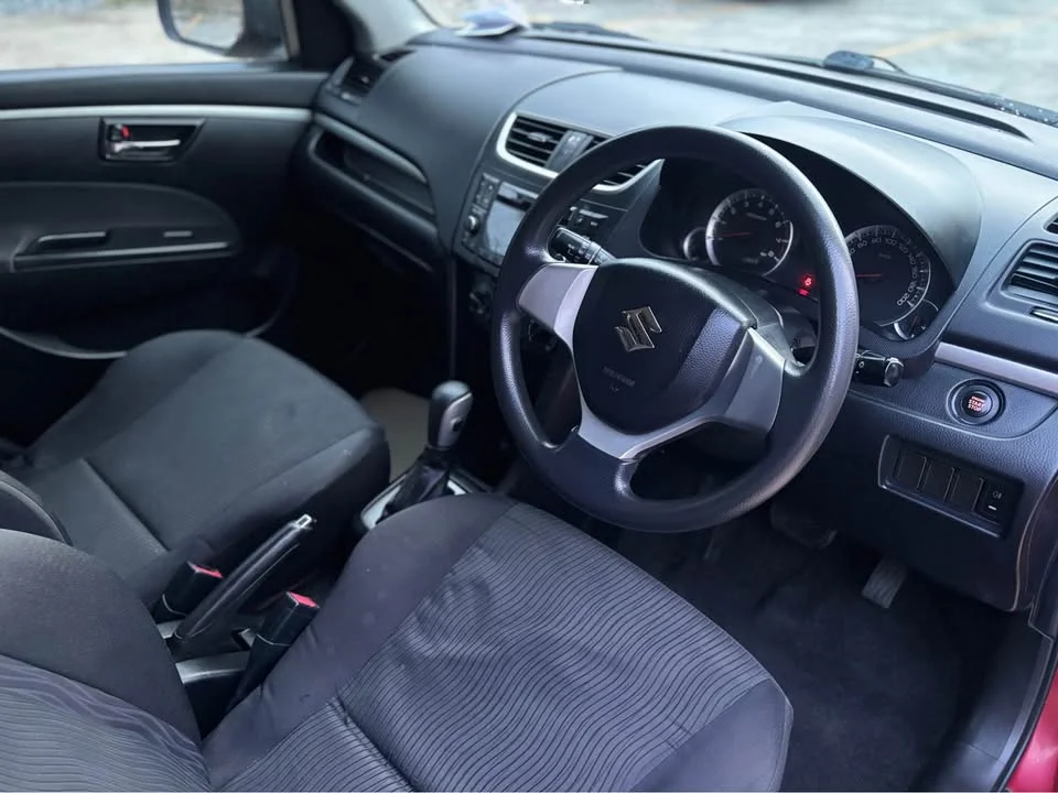 2013 Suzuki Swift II 3