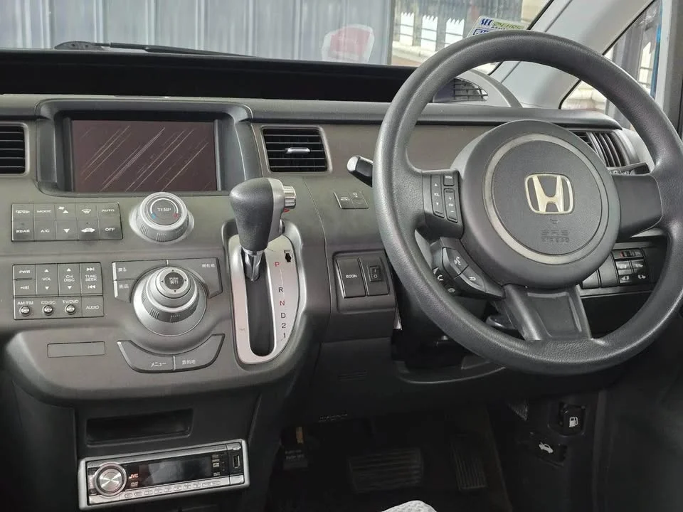 2007 Honda Stepwgn III 3