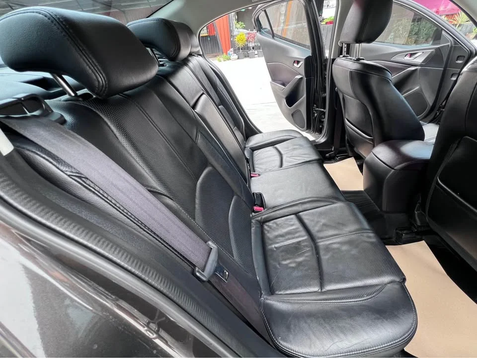 2019 Mazda 3 III 3