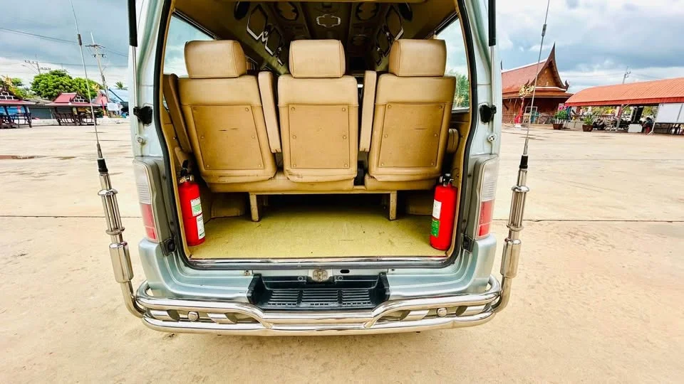 2004 Nissan Urvan V (E25) 2