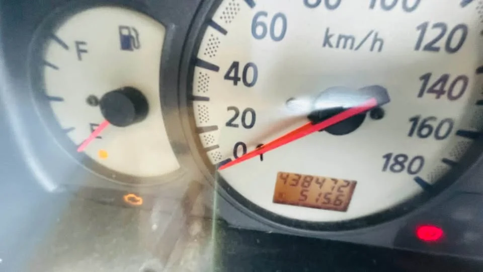 2004 Nissan Urvan V (E25) 2