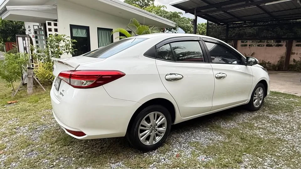 2018 Toyota Yaris ATIV III 3
