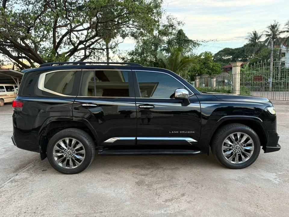 2022 Toyota Land Cruiser J300 2