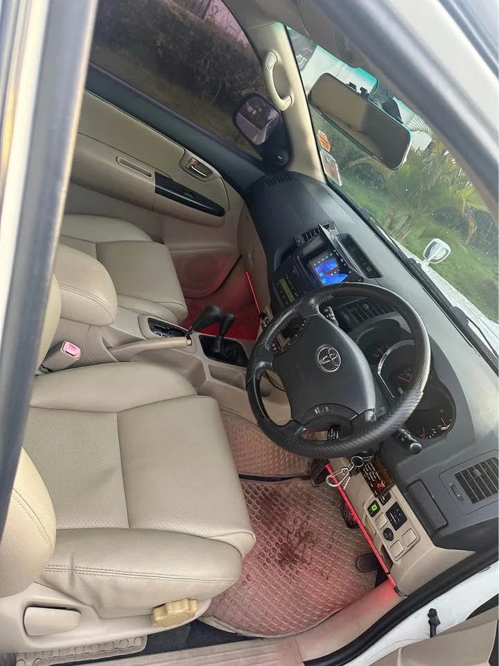 2009 Toyota Fortuner I 3