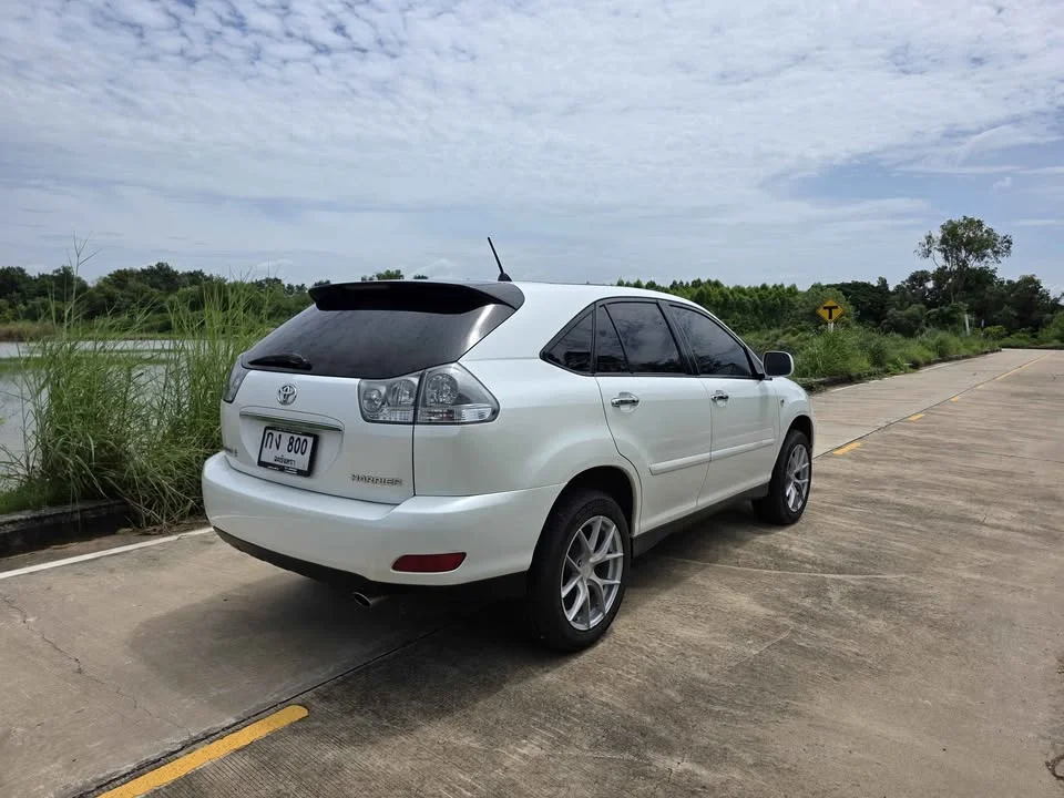 2009 Toyota Harrier II 2