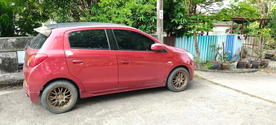 2013 Mitsubishi Mirage VI 2