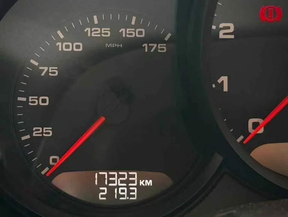 2015 Porsche Boxster and Cayman III 2