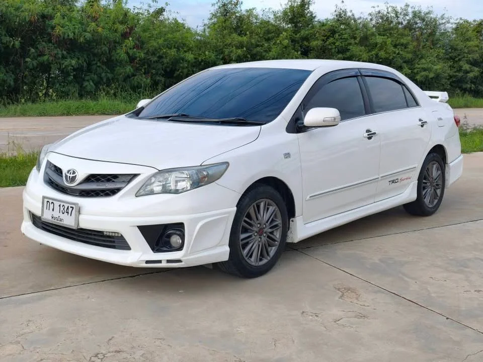 2011 Toyota Corolla Altis X (E140) 2