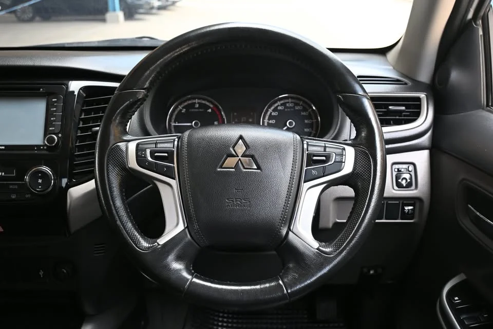 2017 Mitsubishi Triton V 2