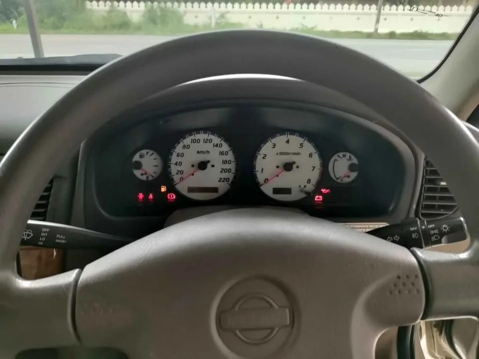 2002 Nissan Sunny N16 3