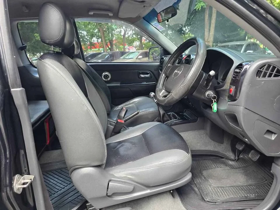 2008 Isuzu D-Max I 3