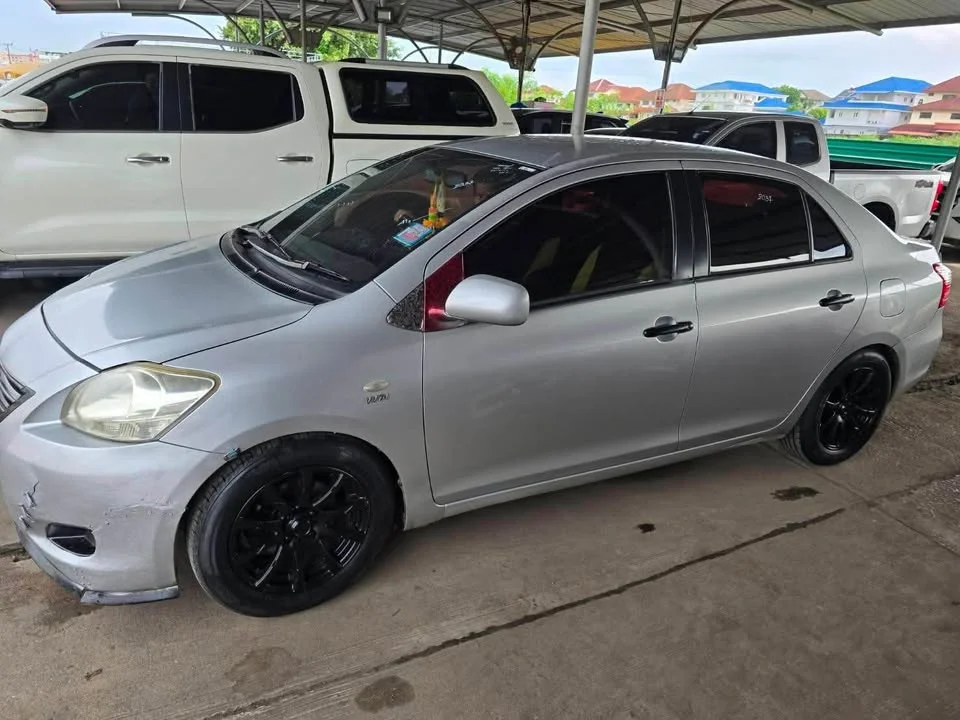 2010 Toyota Vios II 3
