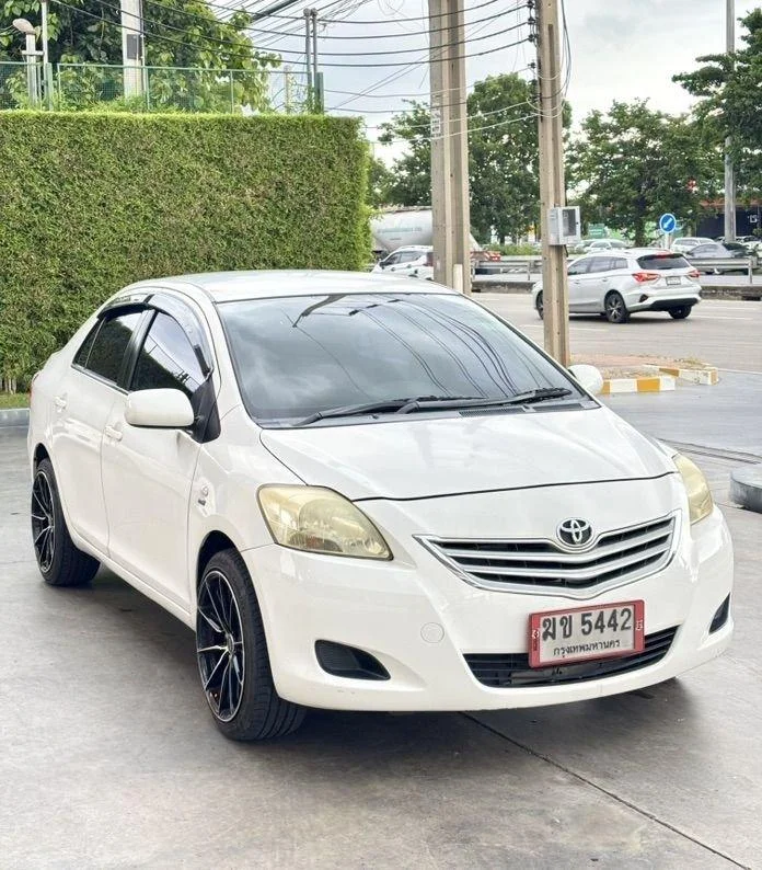 2011 Toyota Vios II 2