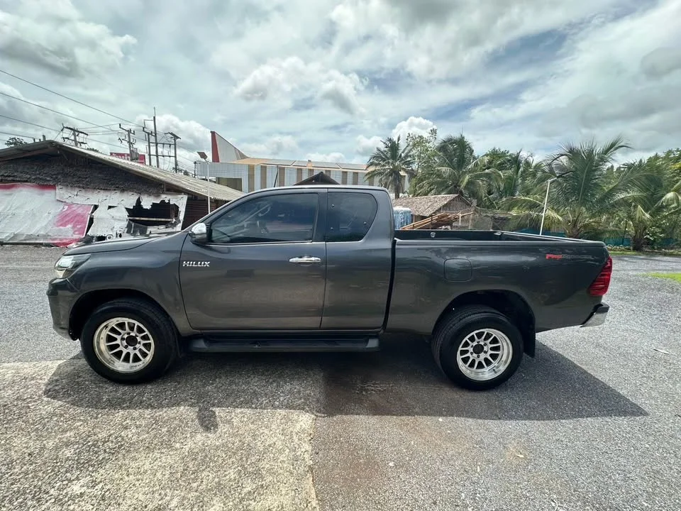 2018 Toyota Hilux VIII 3