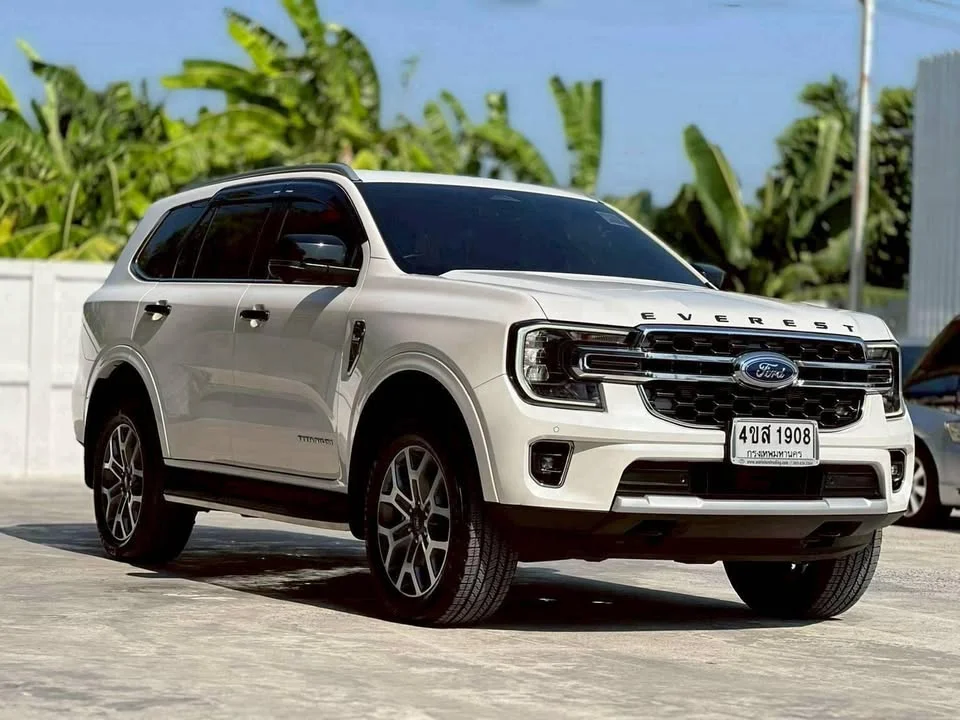 2023 Ford Everest III 3
