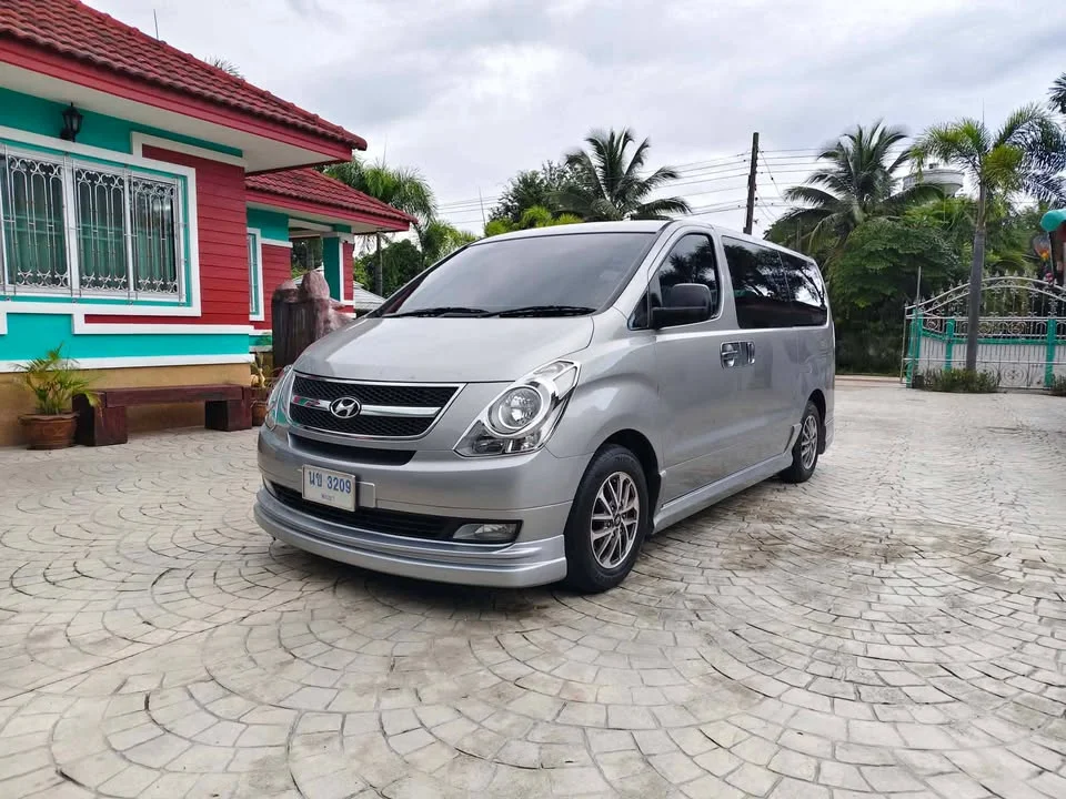 2013 Hyundai H-1 II 3