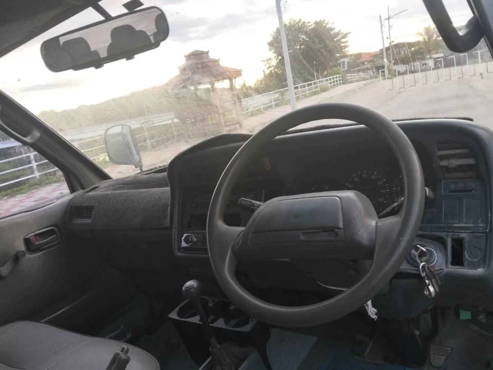 1996 Toyota Commuter IV (H100) 3