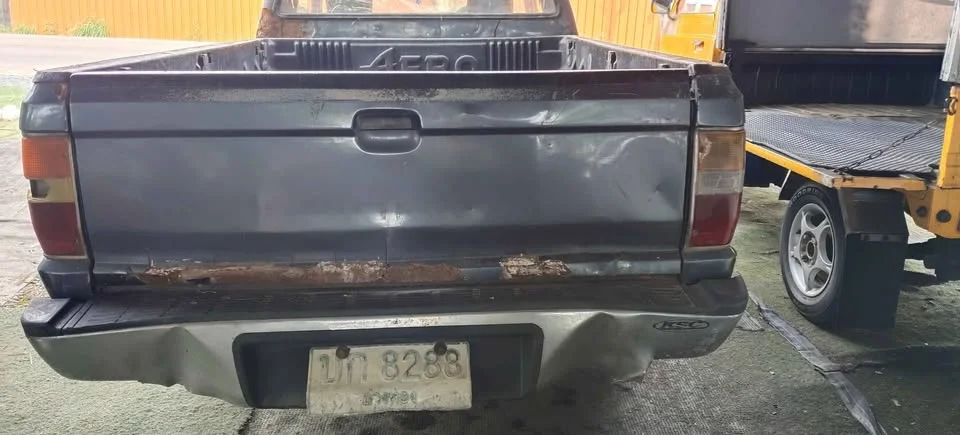 1994 Mitsubishi Triton II 3