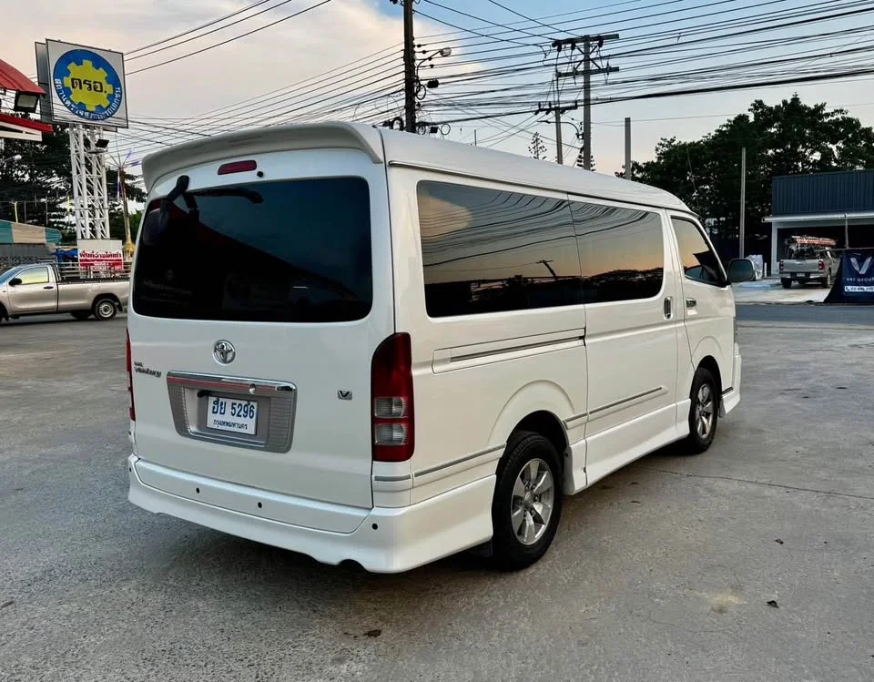 2014 Toyota HiAce V (H200) 3