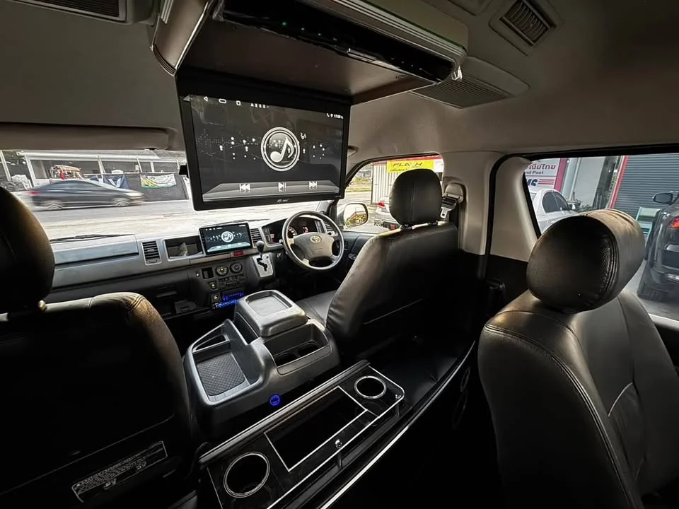2014 Toyota HiAce V (H200) 2