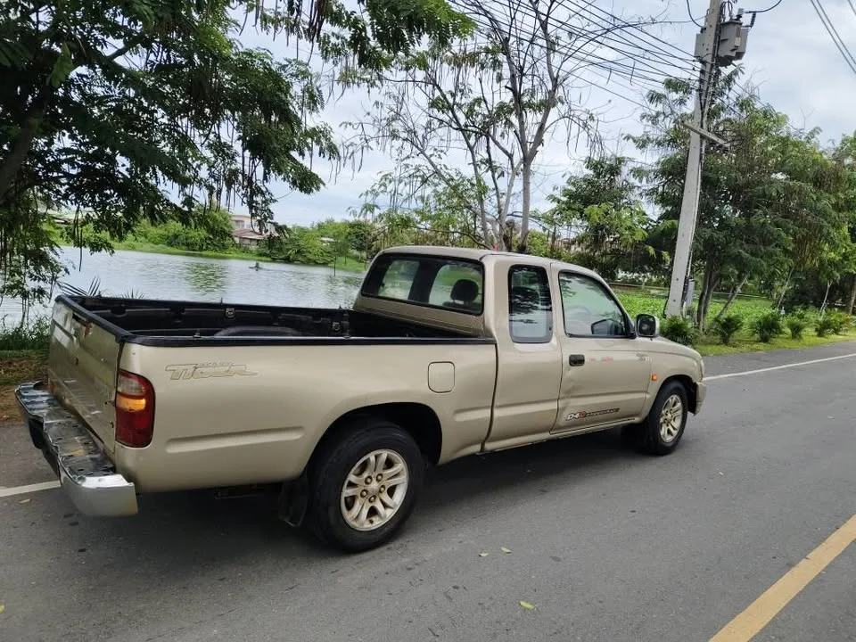 2005 Toyota Hilux Tiger VI 2