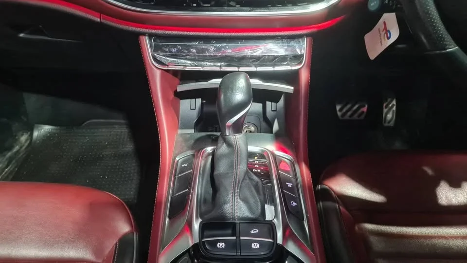 2021 MG HS 3