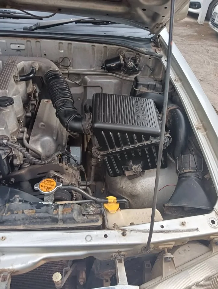 2002 Mazda 2500 Fighter V 3