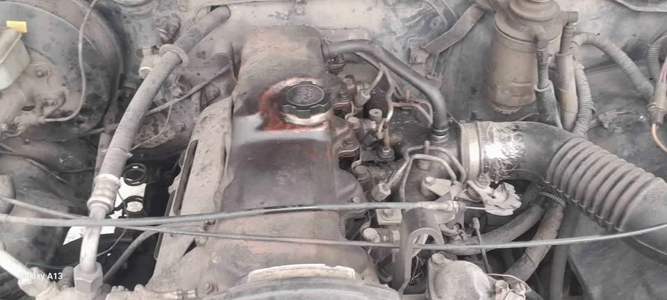 1990 Toyota Hilux Mighty-X V 3