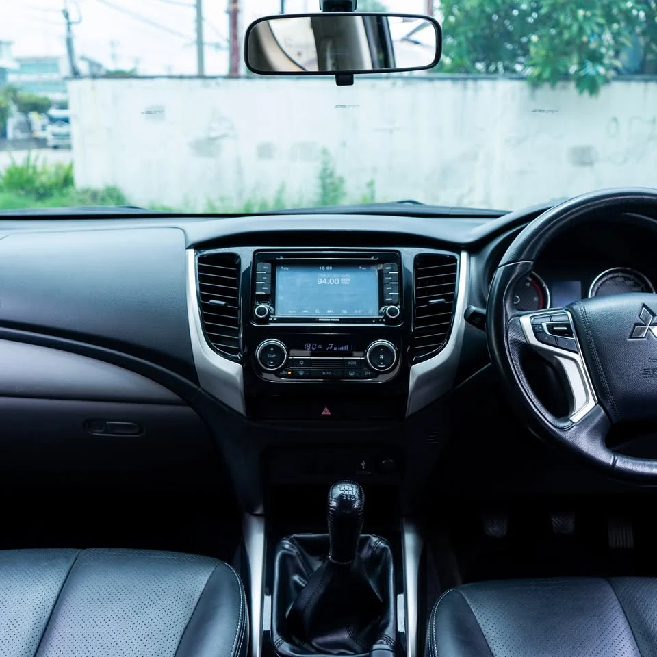 2017 Mitsubishi Triton V 3
