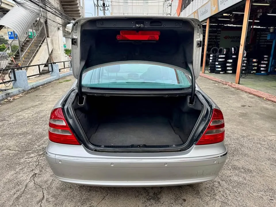 2004 Benz E-Class W211 3
