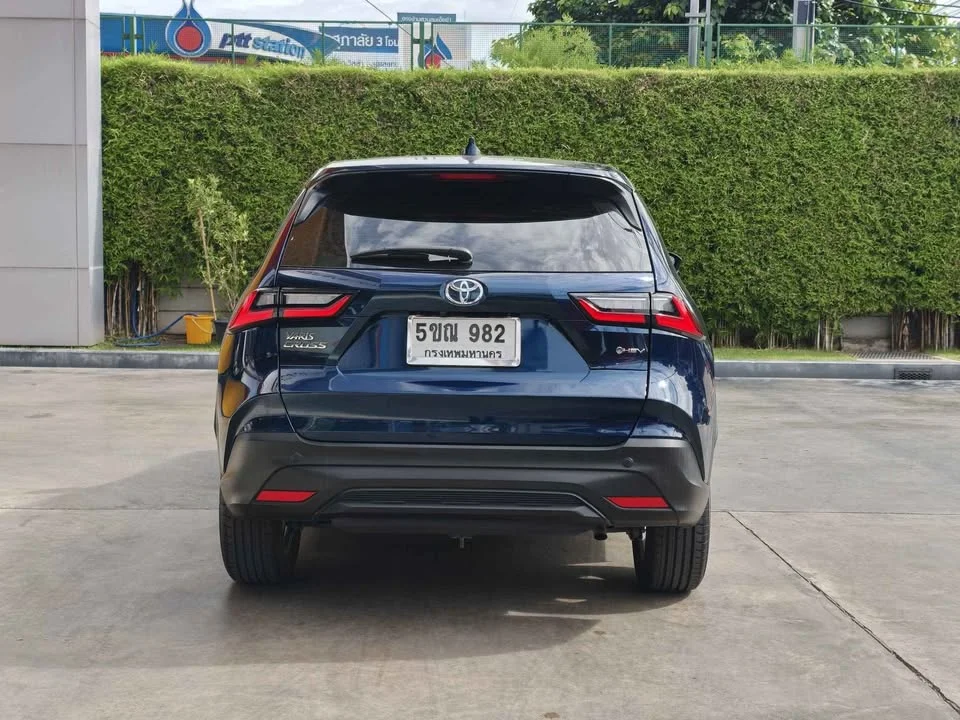 2023 Toyota Yaris Cross AC200 2