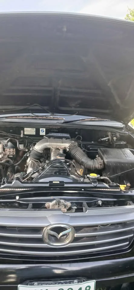 2005 Mazda 2500 Fighter V 2