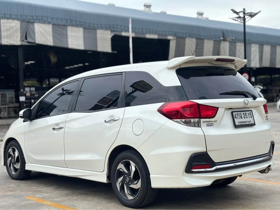 2015 Honda Mobilio II 2
