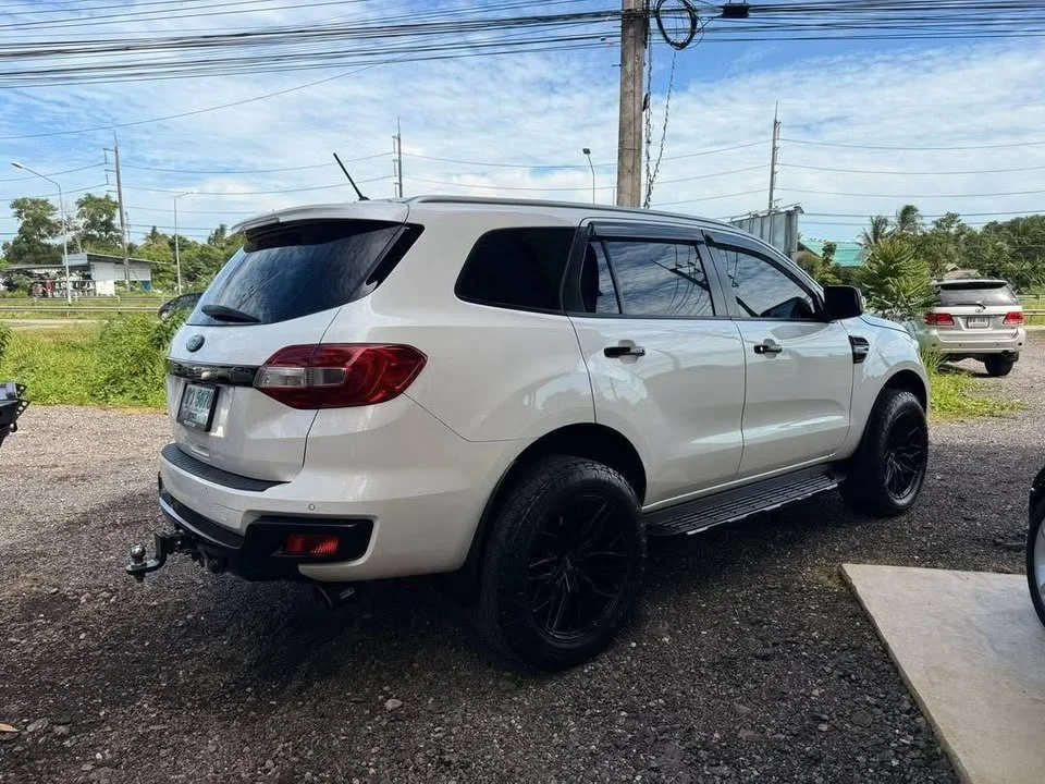 2021 Ford Everest II 3