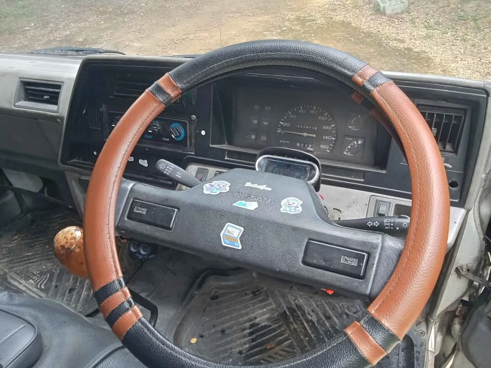 1995 Nissan Urvan IV (E24) 2