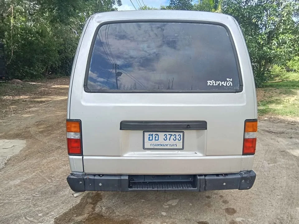 1995 Nissan Urvan IV (E24) 3