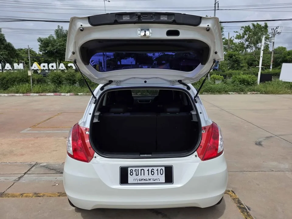 2014 Suzuki Swift II 2