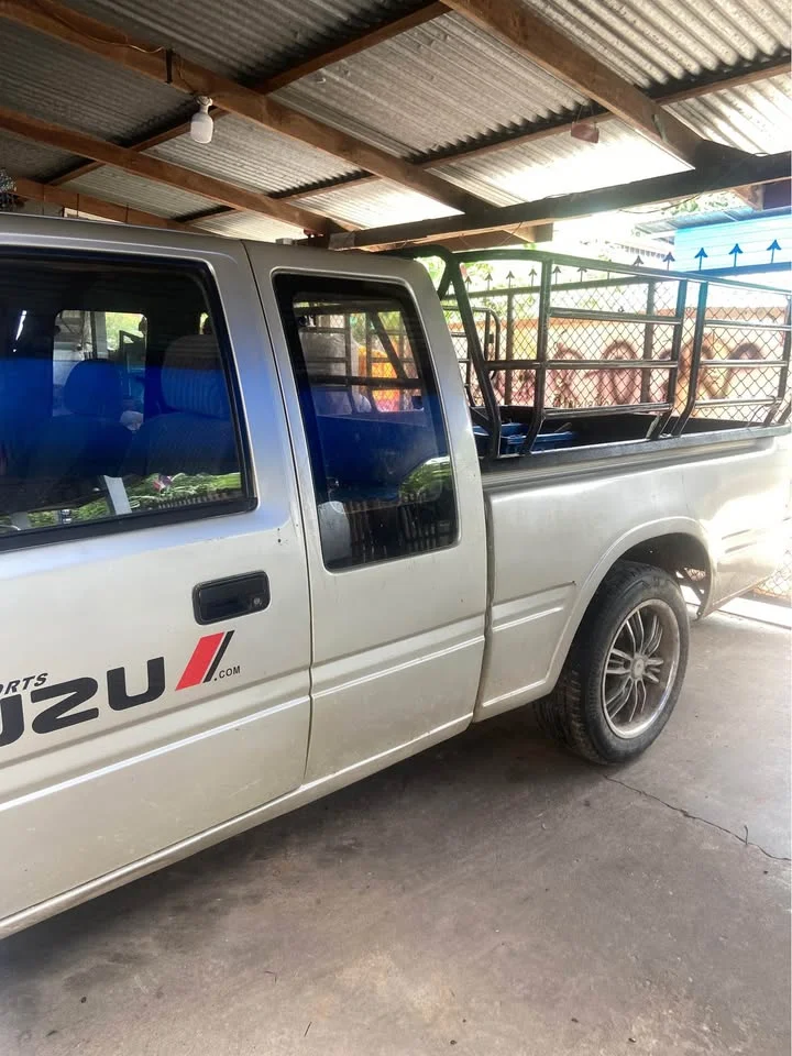 2005 Isuzu Faster Dragon Eyes III 3
