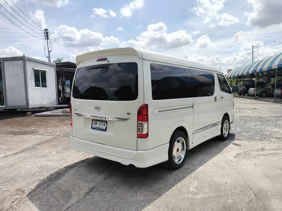 2016 Toyota HiAce V (H200) 2