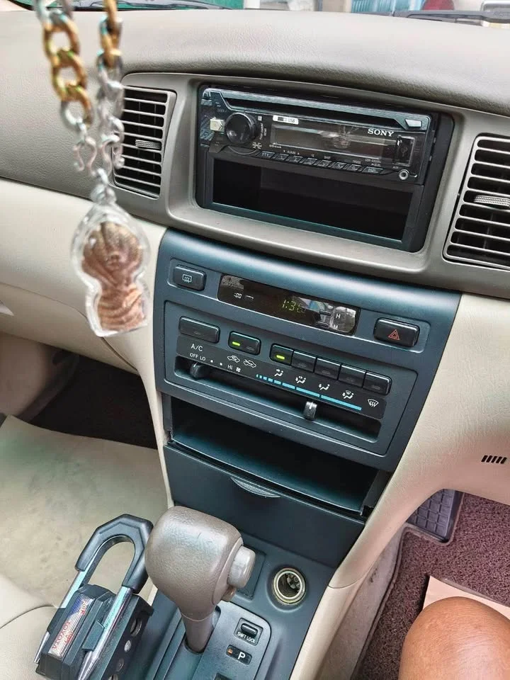 2002 Toyota Corolla Altis IX (E120) 3